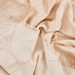 Finlayson Lilia Blanket, beige / white