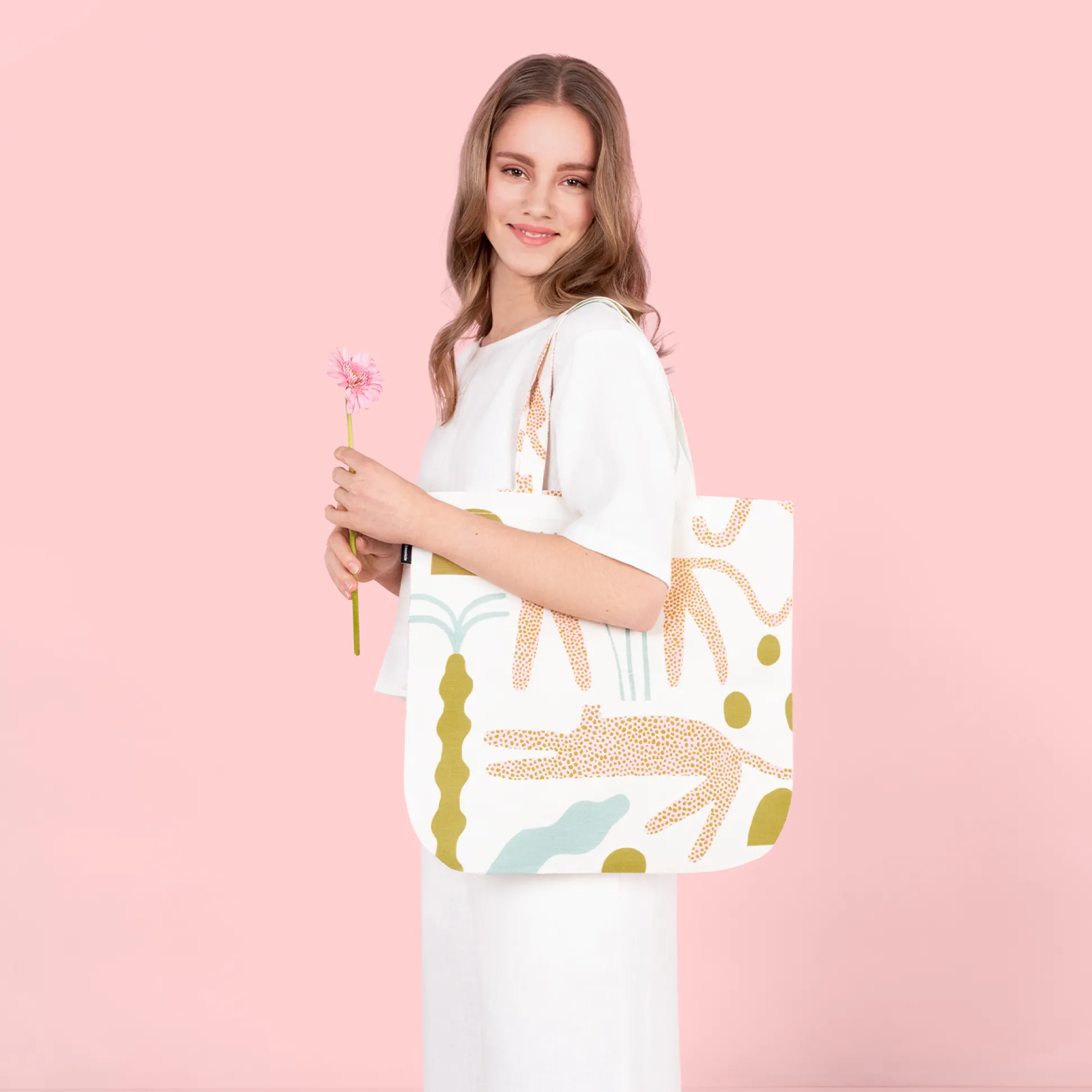 Kauniste Safari Tote Bag
