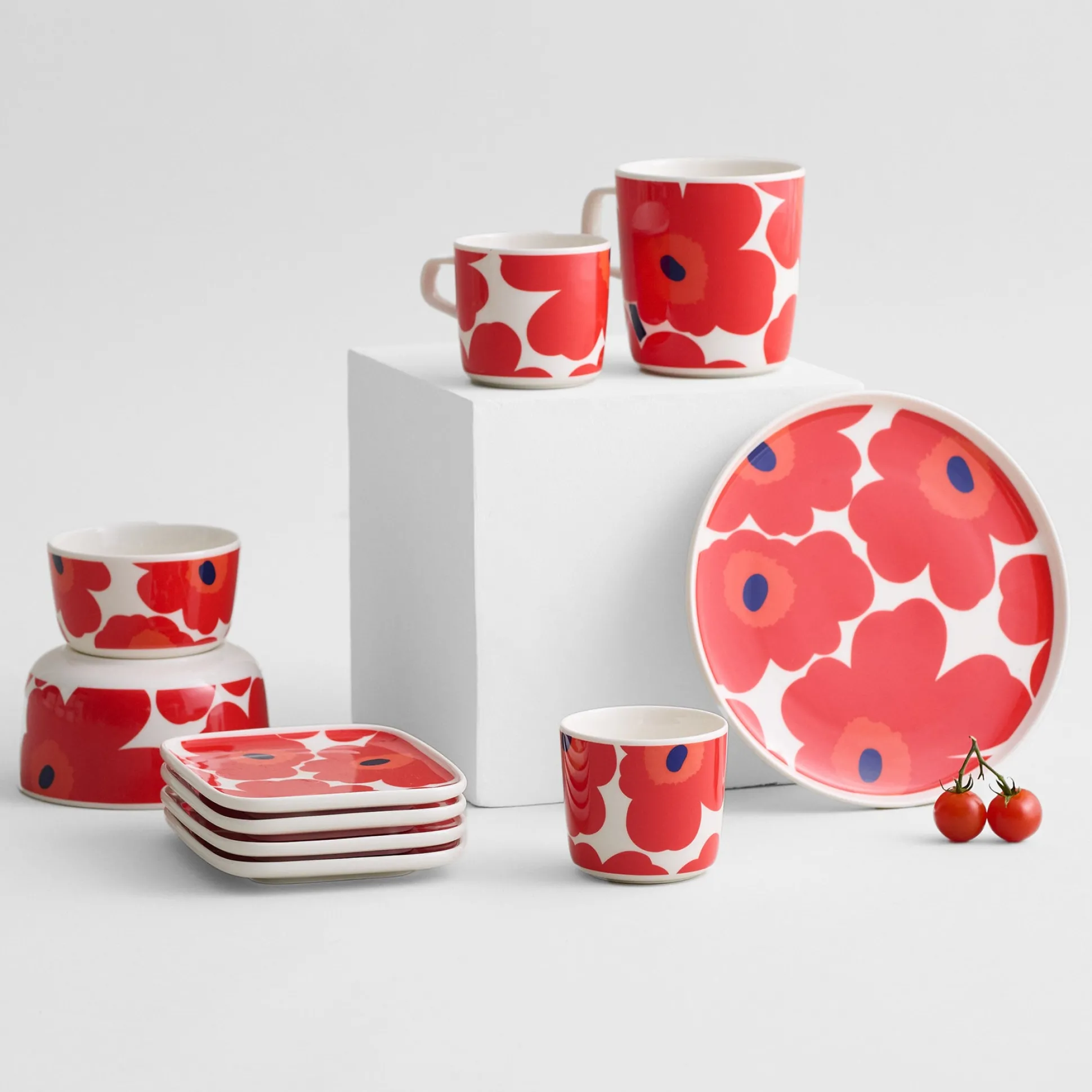 Marimekko Unikko Small Rectangular Plate, white/red