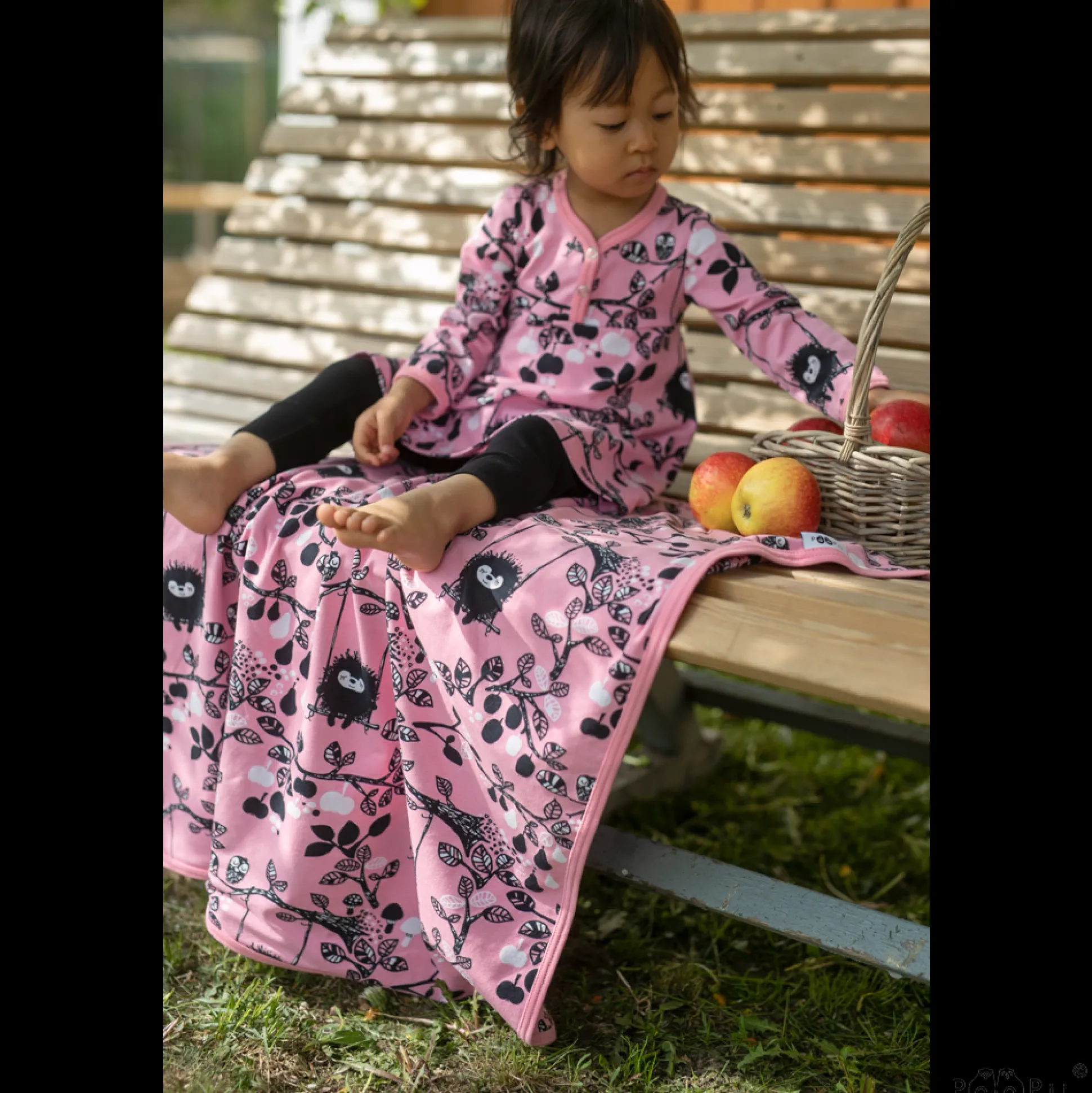 PaaPii Siiri in the Swing Pink Baby Blanket