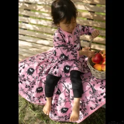 PaaPii Siiri in the Swing Pink Baby Blanket