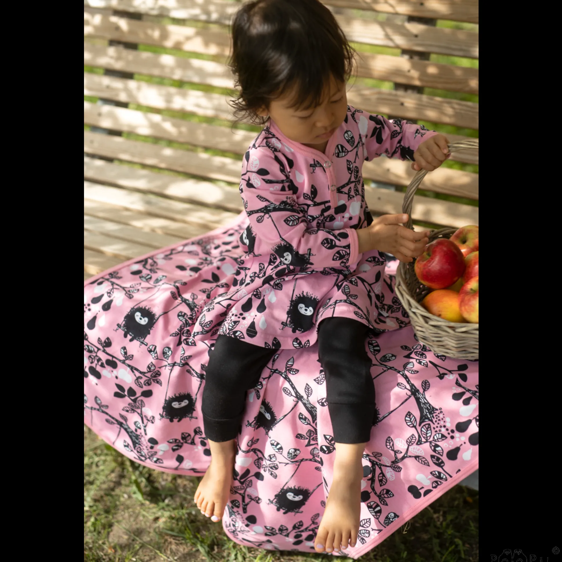 PaaPii Siiri in the Swing Pink Baby Blanket